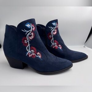 Carlos Santana Layne Ankle Boots Bootie Navy Suede Embroidered Floral Heel